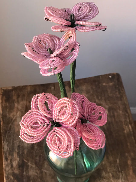 Beaded flowers (4 various pinks)